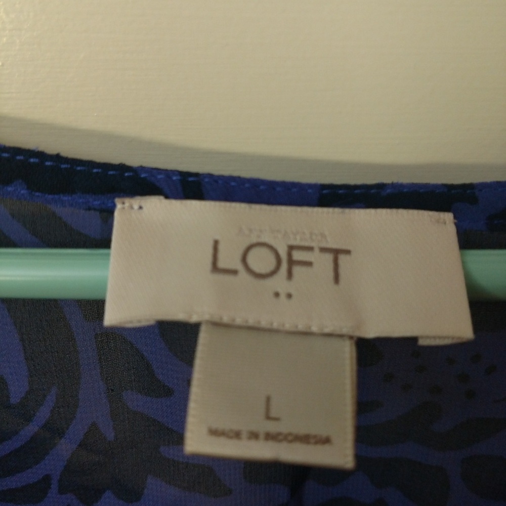 Loft Top - Picture 3 of 4